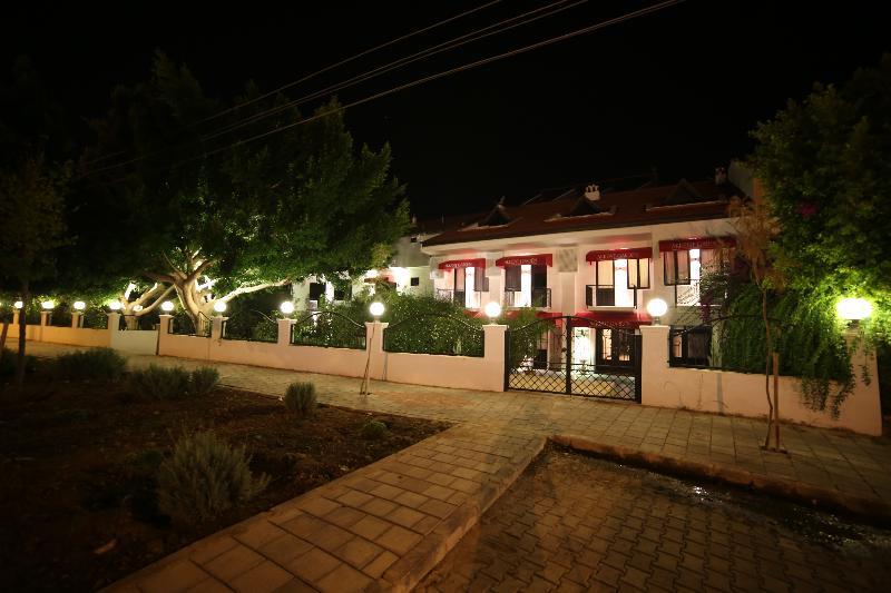 Akkent Garden Hotel Fethiye Bagian luar foto